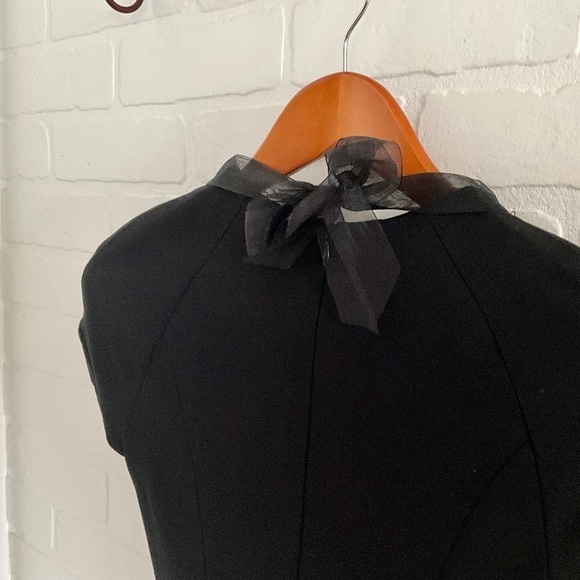 Tenax Mini dress LBD Bow embellished black Ruched Jewel Cap sleeve M - Picture 5 of 15